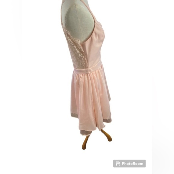 MANIJU CHIFFON LAYERED DRESS with LACE BACK - Picture 5 of 12